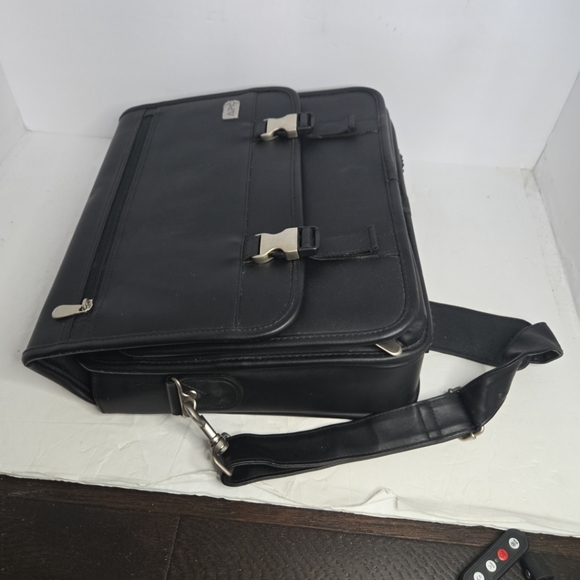 APC Briefcase Attache Zippered Portfolio Laptop Messenger Bag Black - Picture 8 of 9
